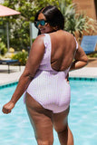 Marina West Swim Пълен размер Плувка на волани Faux Wrap Едно парче в Carnation Pink