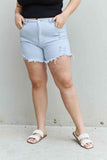 RISEN Katie Полноразмерные потертые шорты с высокой талией цвета Ice Blue