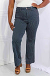 Judy Blue Cassidy plné velikosti pruhované rovné džíny s vysokým pasem na bříško