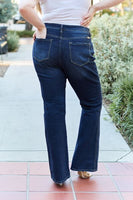 Jeans bootcut slim a grandezza naturale Kancan