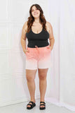Zenana In The Zone Full Size Dip Dye Shorts med høy midje i Coral