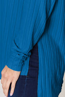 Osnovna Bae rebrasta majica s prorezima s okruglim izrezom pune veličine