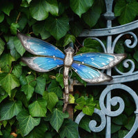 Il·lustracions de paret de libèl·lula de metall blau cel fetes a mà per a decoració de jardins Miniatures estàtues i escultures d’exterior per a animals i decoració de jardins