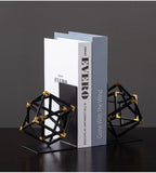 Avrupa Modern Kitap Depolama Rafı Ev Dekorasyonu Nordic Metal Küp Kitap Standı Yaratıcı Kitap Ayracı Süsleme Ofis Dekorasyon El Sanatları