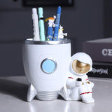 קישוט הבית דגם מיניאטורי יצירתי דקור קישוט חלל מחזיק עט גברים צלמיות שרף אסטרונאוט מיכל יום הולדת