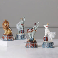 Cute Animal Circus Performance Miniaturemodel Figurer Sjov Crown Elephant Resin Ornament Desk Decoration Accessories Kid Toy