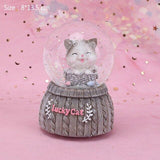 Gato da sorte feito à mão em malha de bola de cristal estatueta de resina acessórios de decoração para casa enfeite de gato de desenho animado caixa de música presente de decoração de casamento